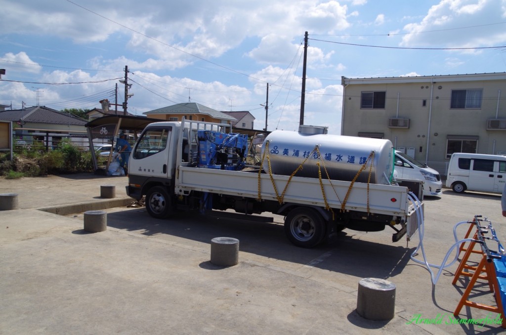 美浦村からの給水車